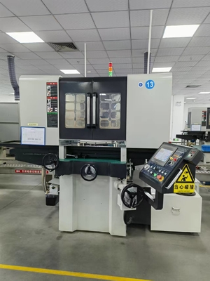 2750X2100x2430mm Dimensões Totais Máquina de moagem de superfície com motor de cabeça de roda de 1,1 kW e velocidade de mesa de 0-3m/min